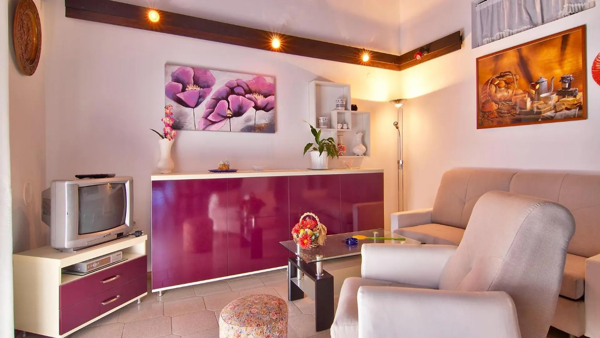 Apartments Lara Fažana Πανσιόν
