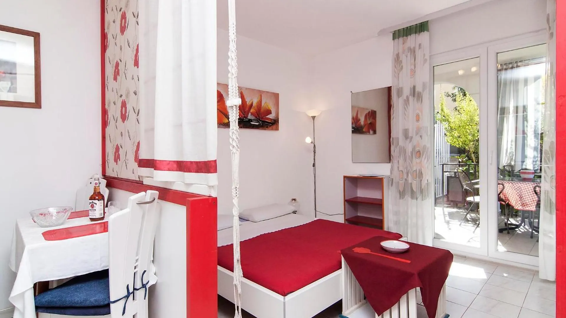 Apartments Lara Fažana 3*,  Κροατία